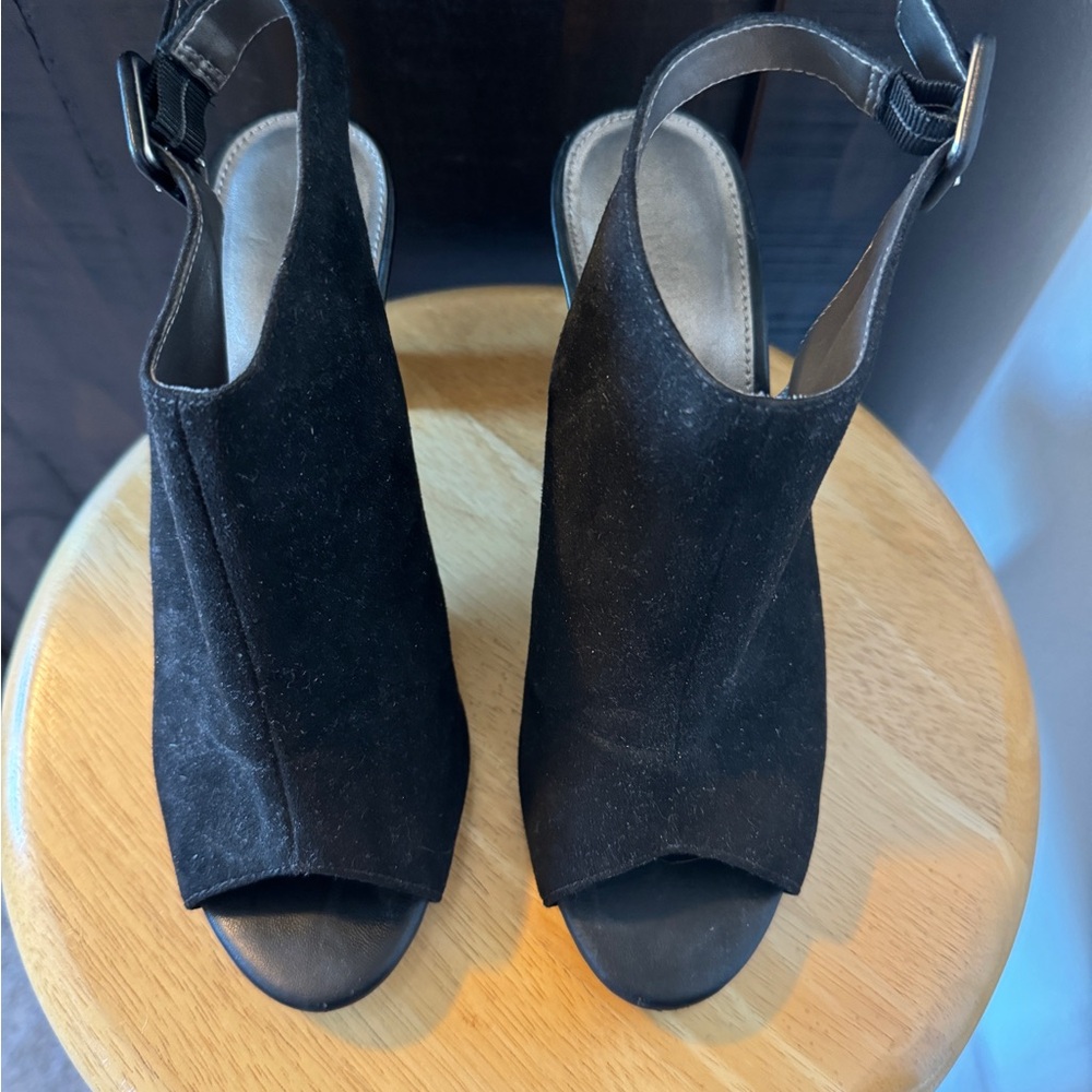 Kelly&Katie sandals Sz 6, 3” heel